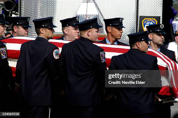Mike Ragusa Michael Ragusa Photos and Premium High Res Pictures - Getty Images