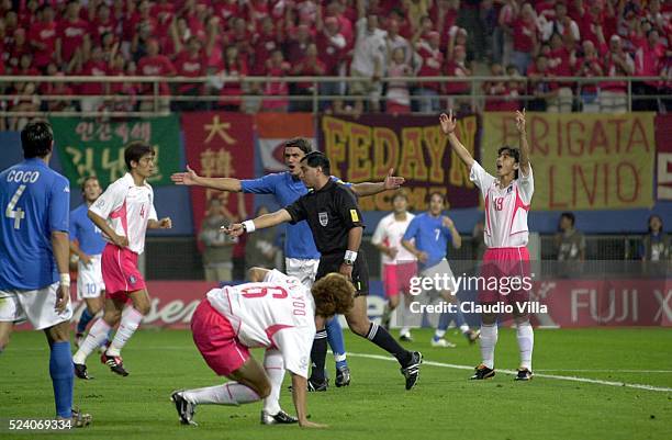 The referee Byron Moreno gives a penalty to South Korea during the South Korea v Italy, World Cup Second Round match played at the Daejeon World Cup...