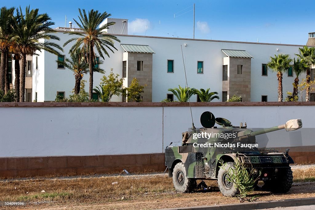 Tunisia - Attack of the US embassy by Salafis