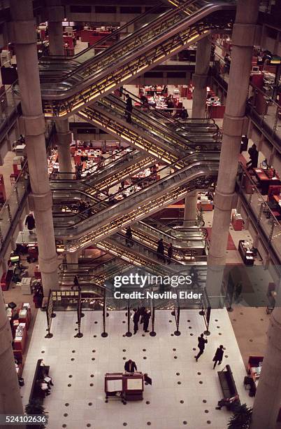 125 Lloyds Of London Interior Stock Photos, High-Res Pictures, and ...