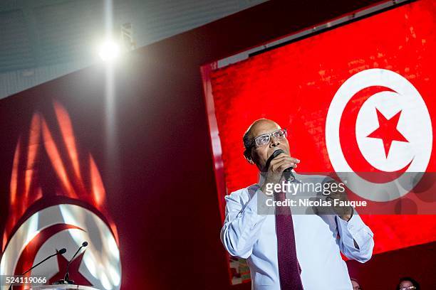 Meeting of Moncef Marzouki which has a full house in the dome of Tunis a week ahead of the second round of the presidential elections. Moncef...