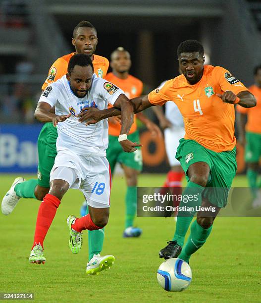 Divoire Kolo Toure Photos and Premium High Res Pictures - Getty Images