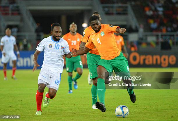 Divoire Kolo Toure Photos and Premium High Res Pictures - Getty Images