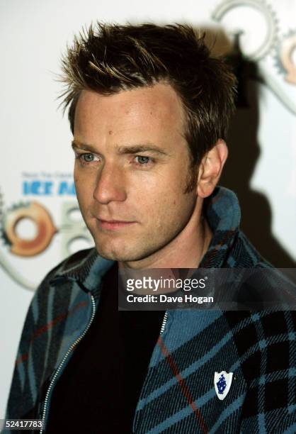 Actor Ewan McGregor arrives at the UK premiere of the animated film "Robots" at Vue Leicester Square March 14, 2005 in London.