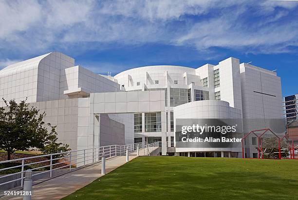 high museum art of art in midtown atlanta - local landmark stockfoto's en -beelden