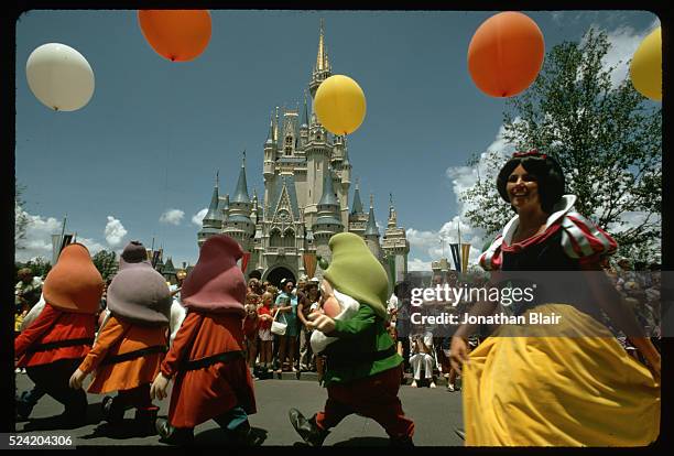 Snow White and Dwarves in Parade