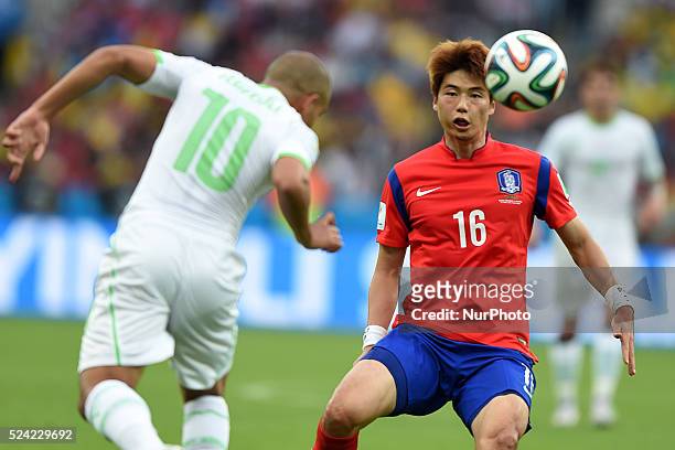 Ki Sungyueng, da Coreia do Sul, durante a partida v��lida pela terceira rodada do Grupo H da Copa do Mundo 2014, do Brasil. Foto: Edu Andrade --
