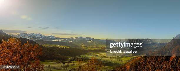 maravilhosa vista de outono sobre alpes europeus - vorarlberg imagens e fotografias de stock