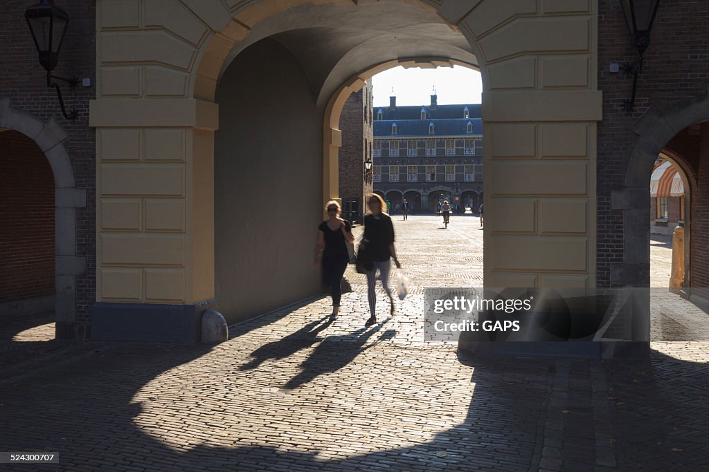 Two women on Binnenhof in The Hague