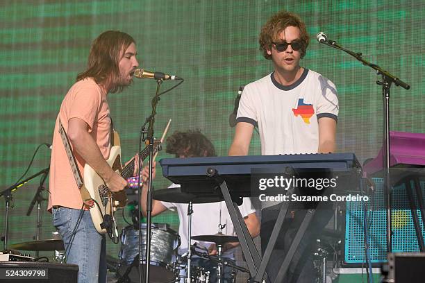 Kevin Simper Suzanne Parker Photos and Premium High Res Pictures - Getty Images