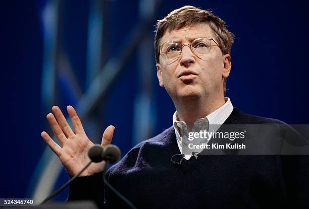 Comdex Computer Show Photos and Premium High Res Pictures - Getty Images