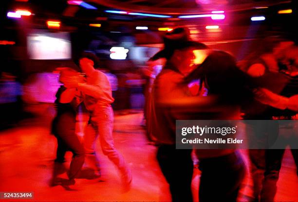 Ladies night" at the wagon Wheel, Austin,Texas, USA. Honky Tonks are dancehalls in Texas, men and women come to dance, drink socialise in a...
