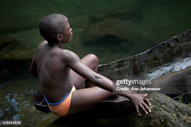 Lake Barombi Mbo Photos and Premium High Res Pictures - Getty Images