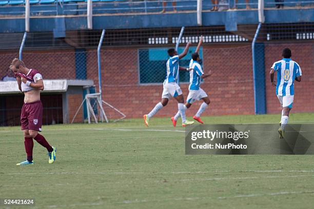 Florian��polis/SC - - Jogadores do Ava�� comemoram o gol marcado pelo jogador Pablo, pela 1�� rodada do turno do Quadrangular do Campeonato...