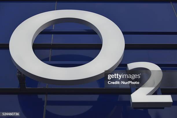 Manchester O2 Store 83 Fascade Stock Photos, High-Res Pictures, and Images - Getty Images