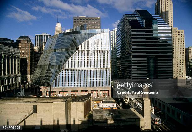 Exterior view of the State of Illinois building or the James R Thompson building, Chicago, Illinois, 1980s.