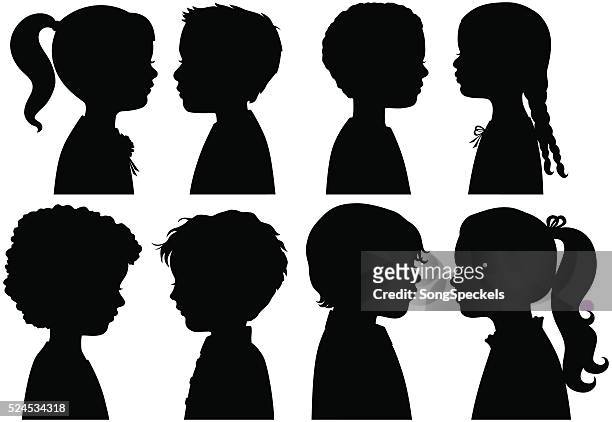 jungen und mädchen in der silhouette - in silhouette stock-grafiken, -clipart, -cartoons und -symbole