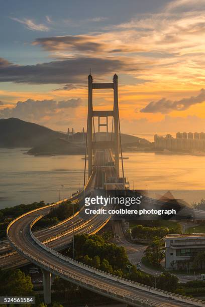 sunset at tsingma bridge , hong kong - tsing ma bridge stock-fotos und bilder