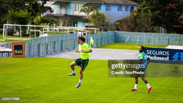 Players are warming this morning during preparation for the Copa America, which will be played in Chile from June 11. The Brazil debut on the 14th,...