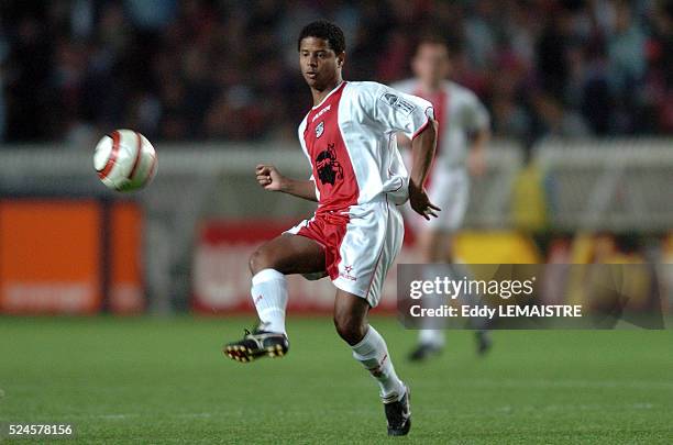 French L1 Soccer Championship, season 2004-2005: Paris Saint Germain vs AC Ajaccio. Marcelinho Carioca .