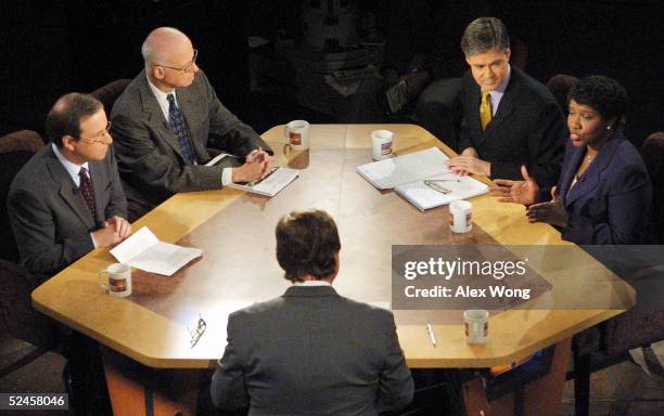 Gwen Ifill of PBS' 'Washington Week' speaks as moderator Tim Russert, Ron Brownstein of the Los Angeles Times, David Broder of the Washington Post...