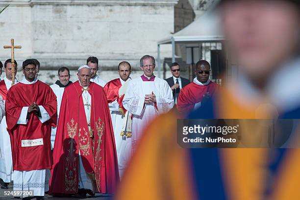 Pope Francis celebrated Palm Sunday in San Peter Square