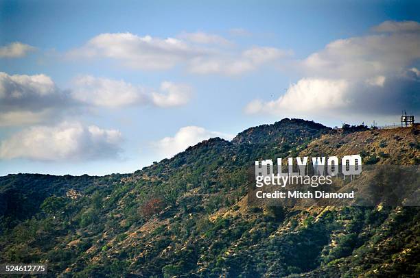 hollywood sign - hollywood hills los angeles stockfoto's en -beelden
