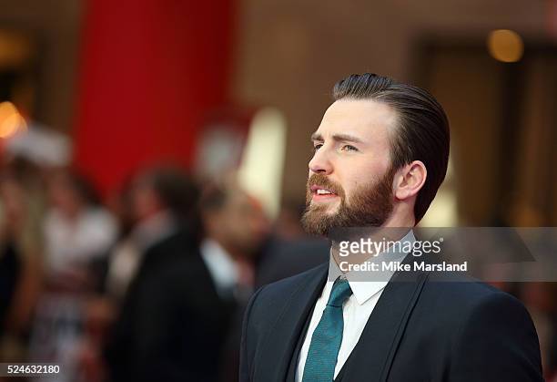 Chris Evans arrives for UK film premiere "Captain America: Civil War" at Vue Westfield on April 26, 2016 in London, England