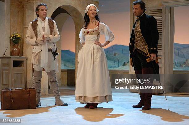 Pierre Cassignard, Cristiana Reali and Alexandre Brasseur during the spinning of the play "La Locandiera".