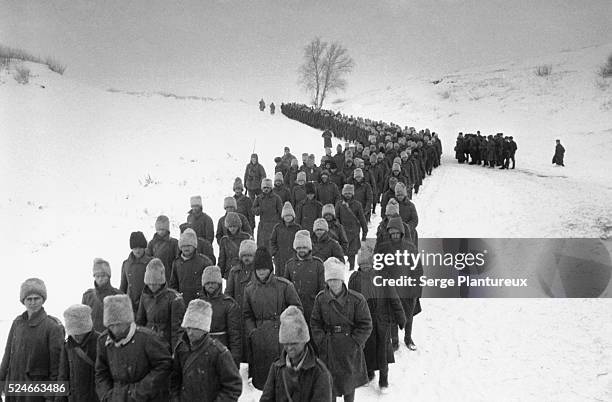 Long march of Romanian POWs from the Battle of Stalingrad.