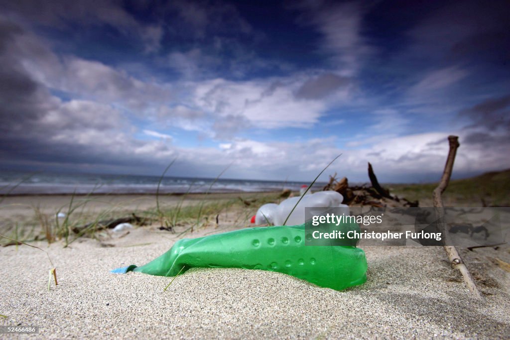 Rubbish Litters UK Beaches