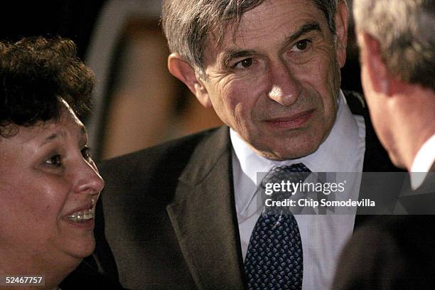 United States Deputy Secretary of Defense Paul Wolfowitz visits with Alicia Buehring of Charleston, SC after the opening ceremonies of "Faces of the...
