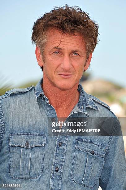 Sean Penn at the photo call for "This must be the place" during the 64th Cannes International Film Festival.