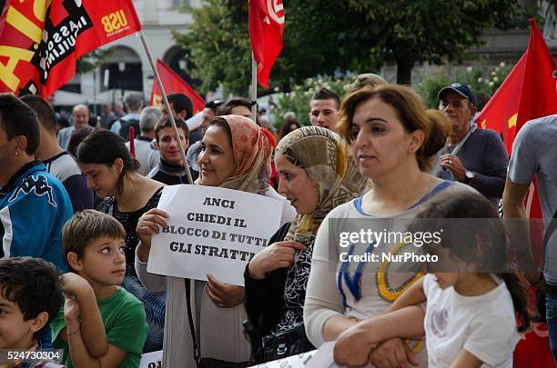 Citizens' committees and antagonists of the social centers are mobilizing to say no to evictions. ANCI protest outside of Milan and in front of...