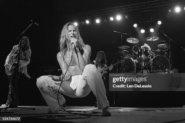 Jim Dandy Mangrum performing with Black Oak Arkansas May 31, 1975. Venue unknown.