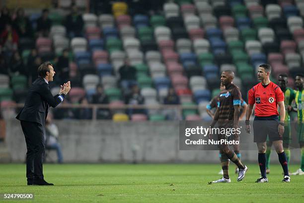 Manuel Mota referee shows the red card to Porto's Spanish head coach Julen Lopetegui during the Premier League 2015/16 match between CD Tondela and...