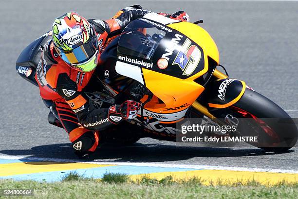 Rider Colin Edwards of NGM Forward Racing in action during the French motorcycling Grand Prix at Le Mans race track, Le Mans, France, 16 May 2014 ---...