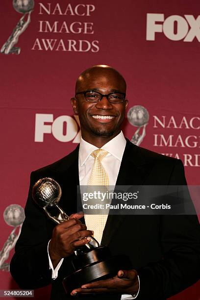 Taye Diggs, winner of the "Outstanding Actor in a Drama Series Award" in the photo room at the 36th Annual NAACP Image Awards held at the Dorothy...