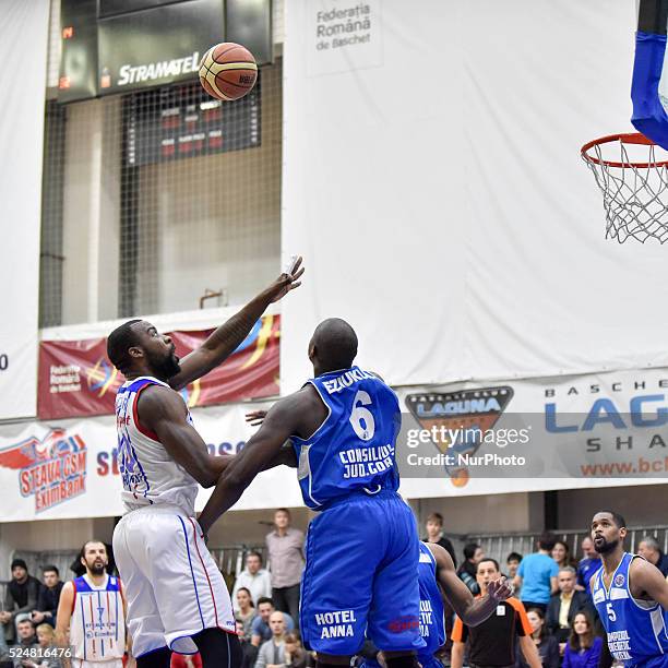 Christopher Cooper of Steaua CSM EximBank Bucharest L and Callistus Alexander Eziukwu of CS Energia Targu Jiu in action during the LNBM - Men's...