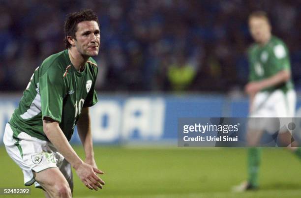 Robbie Keane of Ireland looks dejected during the World Cup Qualifying Group Four match against Israel played at the National Stadium March 26, 2005...