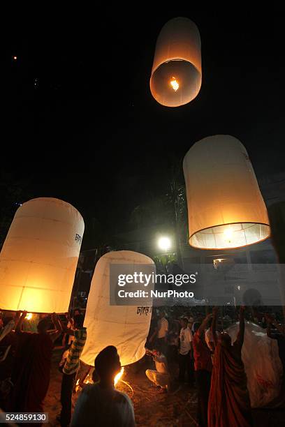 Buddhist Devotees fly Fanush to honor the Lord Buddha on the eve of Pavarana Purnima which marks the end of the Buddhist rains retreat. Dhaka,...