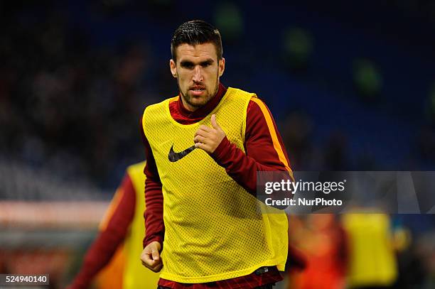 Strootman durante il riscaldamento during the Serie A match between AS Roma and Torino FC at Olympic Stadium, Italy on November 09, 2014.