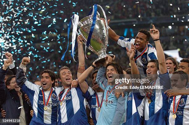 Soccer Champions League Season 2003 - 2004 Final: AS Monaco vs FC Porto. Porto players celebrate their 3-0 Champions League victory over Monaco at...