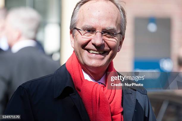 Dutch ministers gathered on 2nd April 2015 in The Hague for their weekly meeting. Normally the cabinet meets on fridays however due to Easter holiday...