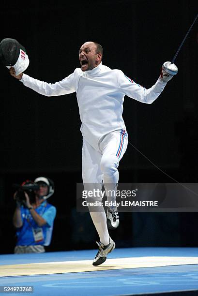Athens 2004 - Olympic Games. Fencing. Men Team Sword final, France vs Hungaria. The French team is olympic champion. Joy of Hughes Obry . Jeux...
