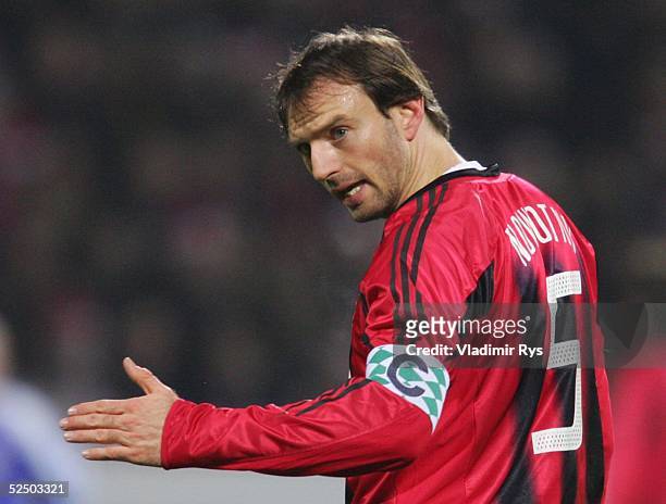 Fussball: Champions League 04/05, Leverkusen; Bayer 04 Leverkusen - Dynamo Kiew 3:0; Jens NOWOTNY / Leverkusen 08.12.04.