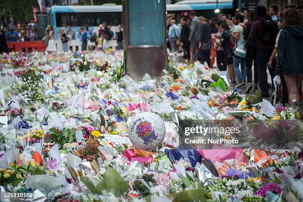 Sydney 17 December 2014 A sea of flowers at a makeshift memorial near the scene of a fatal siege in the heart of Sydney's financial district where...