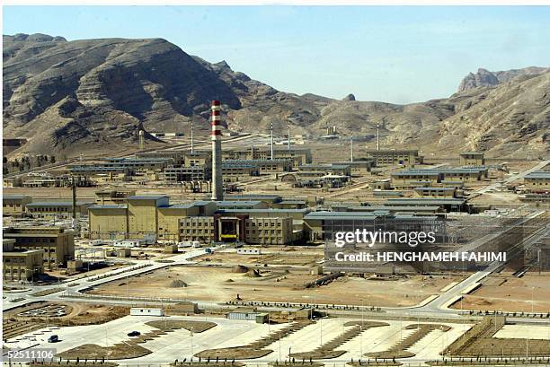 Picture shows general view of Isfahan nuclear power plant 295 km from Tehran 30 March 2005. AFP PHOTO/HENGHAMEH FAHIMI