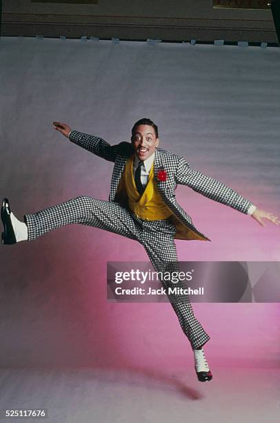 Gregory Hines Tap Dancing