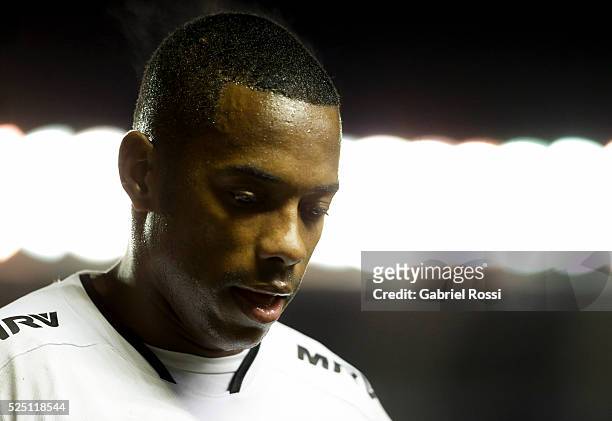 Robinho of Atletico Mineiro looks on during a first leg match between Racing Club and Atletico Mineiro as part of round of 16 of Copa Bridgestone...